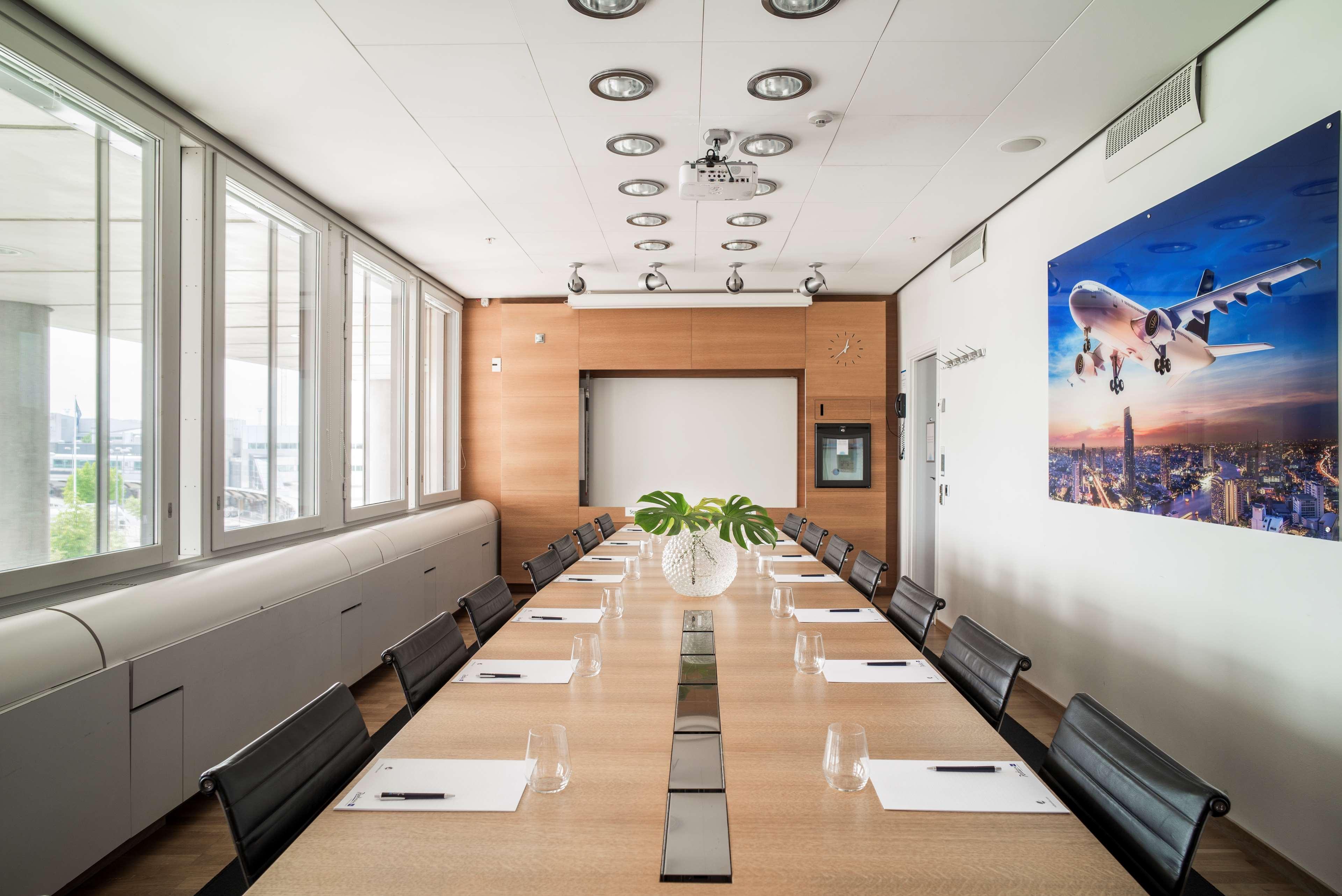 Radisson Blu Airport Terminal Hotel Arlanda Luaran gambar Meeting room at the airport
