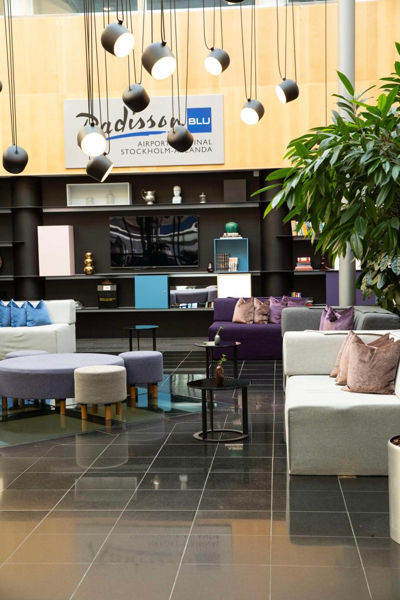 Radisson Blu Airport Terminal Hotel Arlanda Luaran gambar Reception area