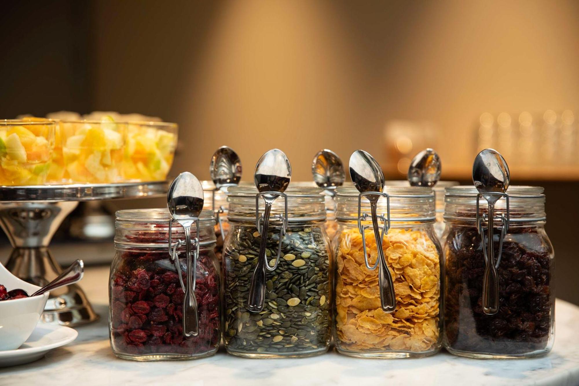 Radisson Blu Airport Terminal Hotel Arlanda Luaran gambar Breakfast buffet