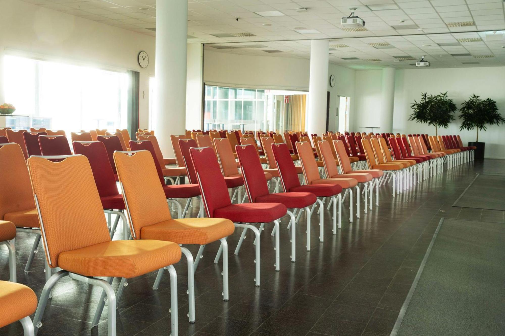 Radisson Blu Airport Terminal Hotel Arlanda Luaran gambar The conference hall of the airport