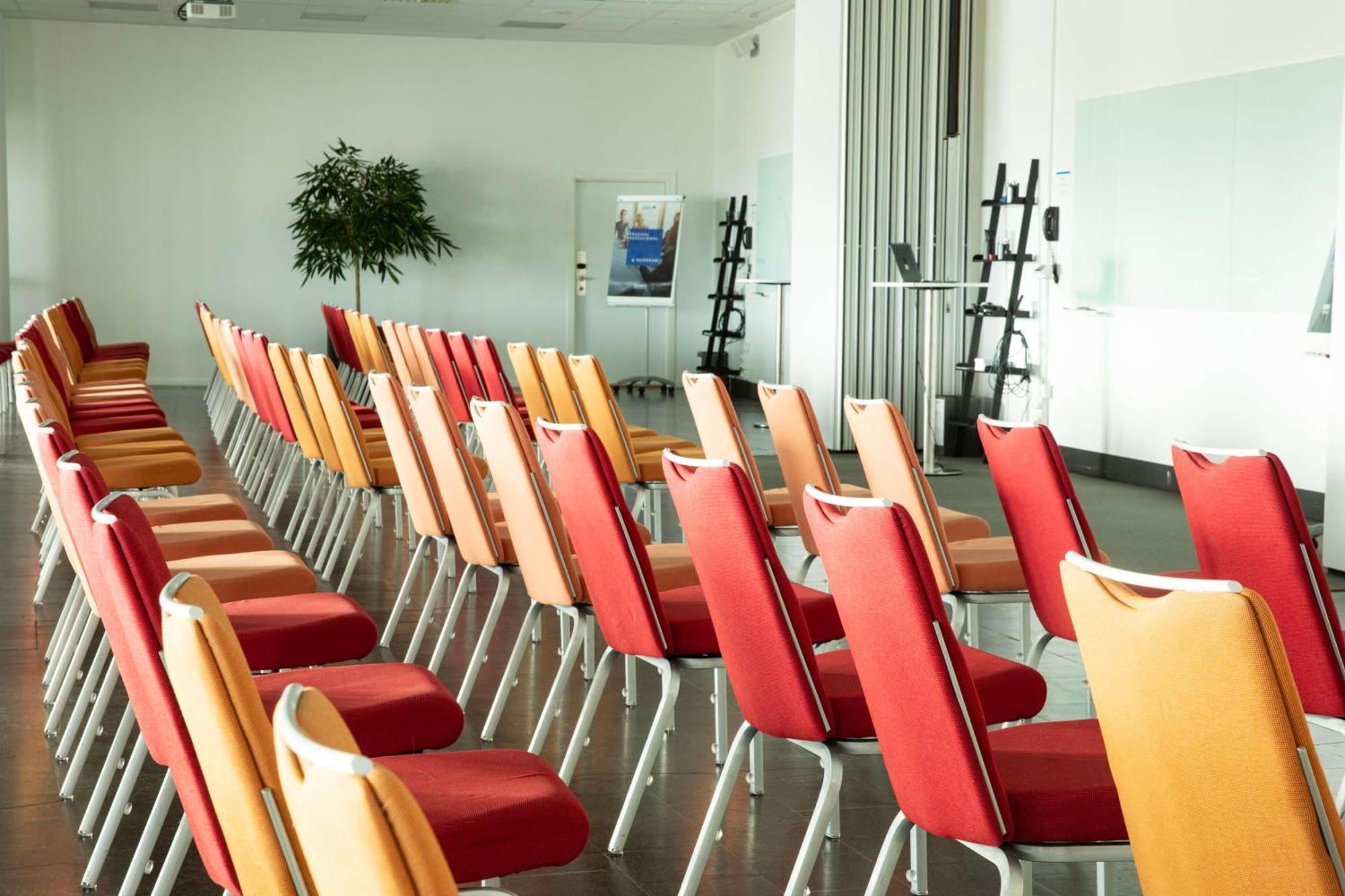 Radisson Blu Airport Terminal Hotel Arlanda Luaran gambar The conference hall of the airport
